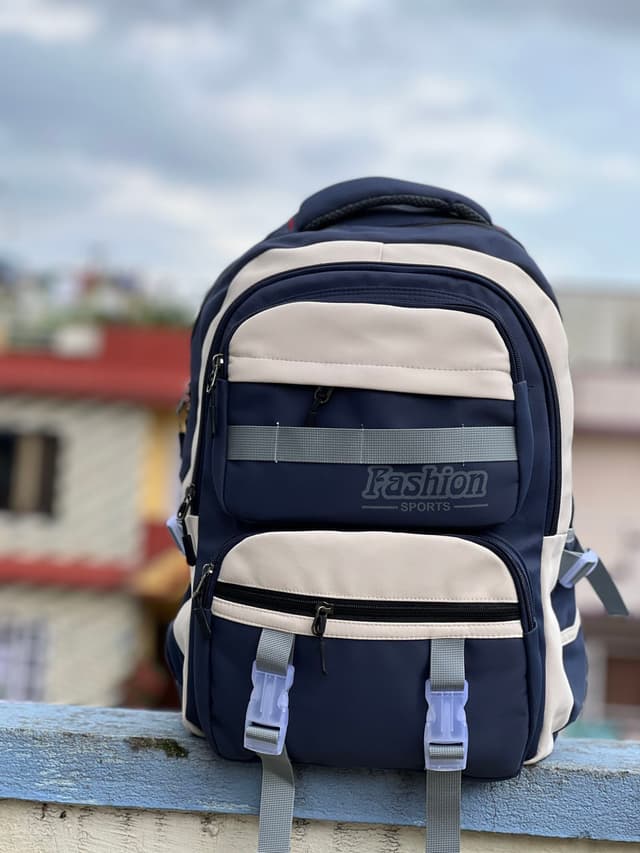 Trendy Unisex Nylon Backpack – Large Capacity Casual Shoulder Bag for School, College & Office