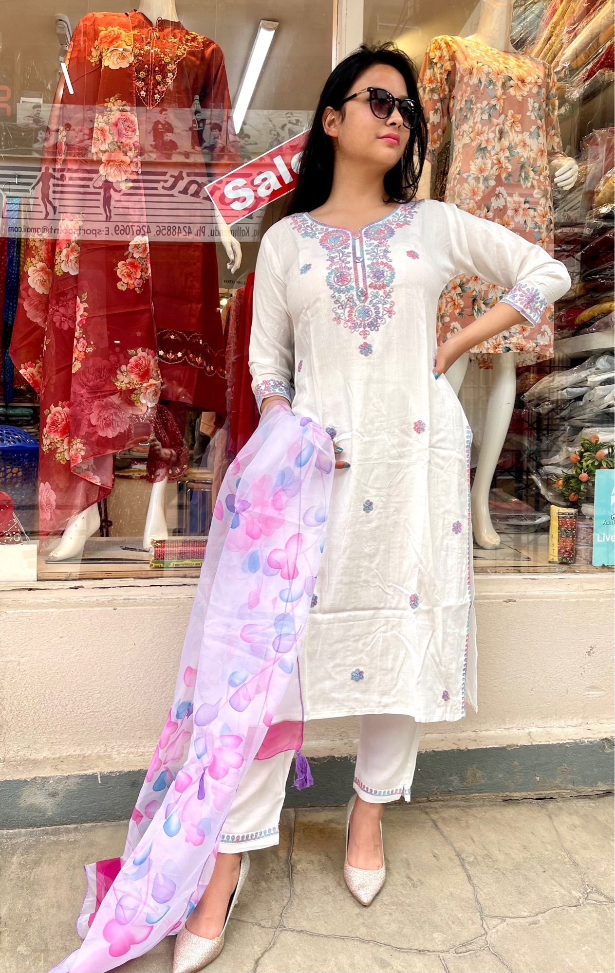 Soft Cotton Kurti Sets For Women In White Color 1