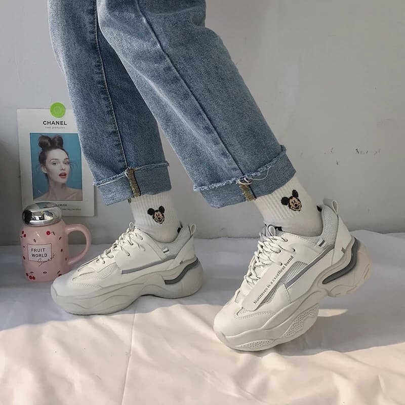 Breathable Lace-Up Casual Sneakers For Women ( 7706 ) 1