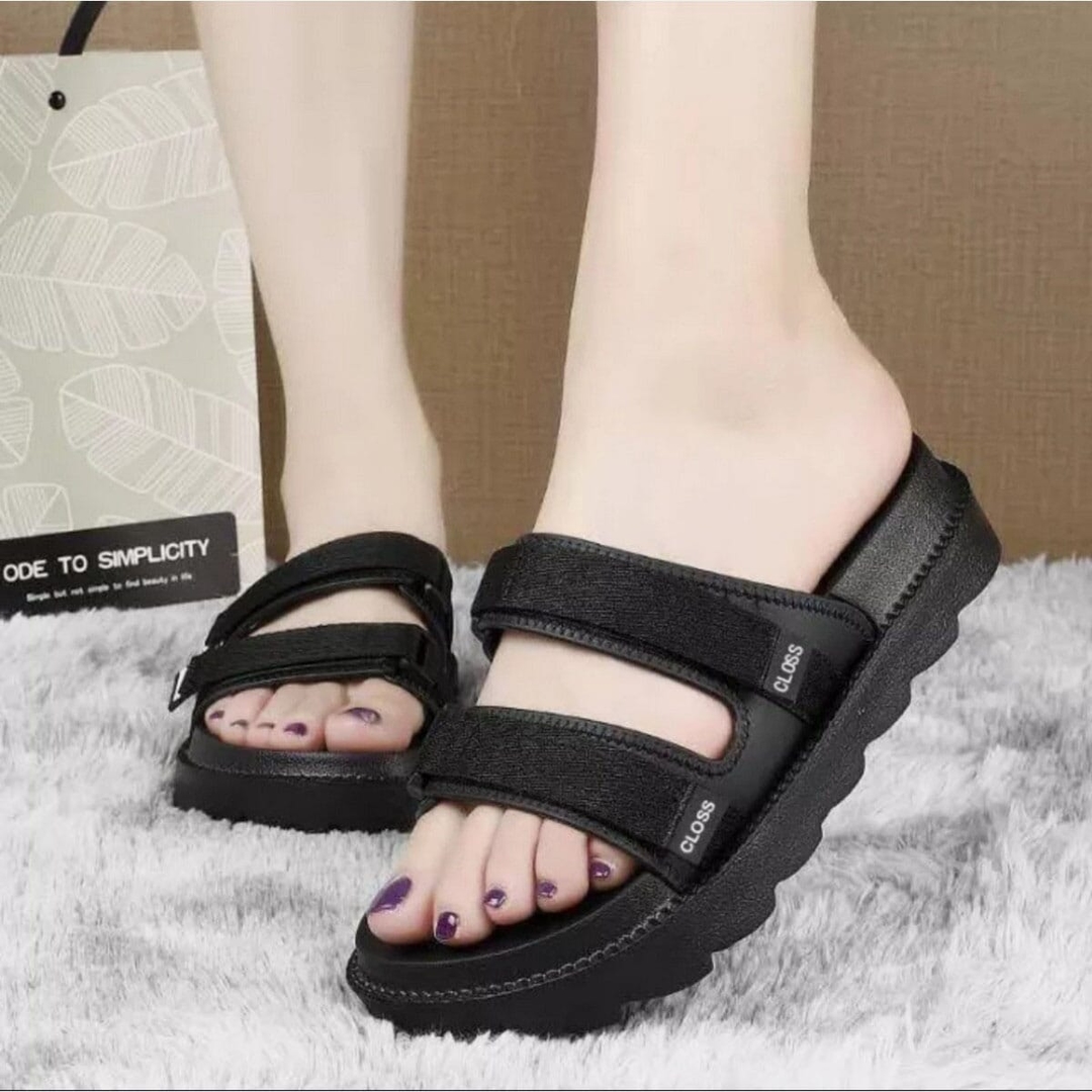 Outdoor Flat Sandals Luxurious 2023 Summer Platform Sports Sandals Soft Comfortable Roman Sandals For Women Beach Shoes 1