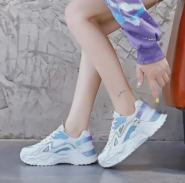 Korean Luxurious New Fashion Breathable All-match Platform Lace-up Comfortable Casual Ladies Shoes 1