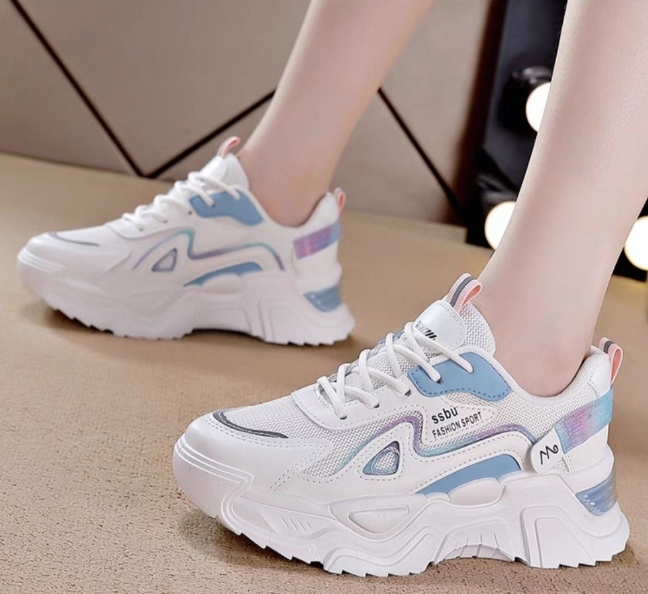 Korean Luxurious New Fashion Breathable All-match Platform Lace-up Comfortable Casual Ladies Shoes 1
