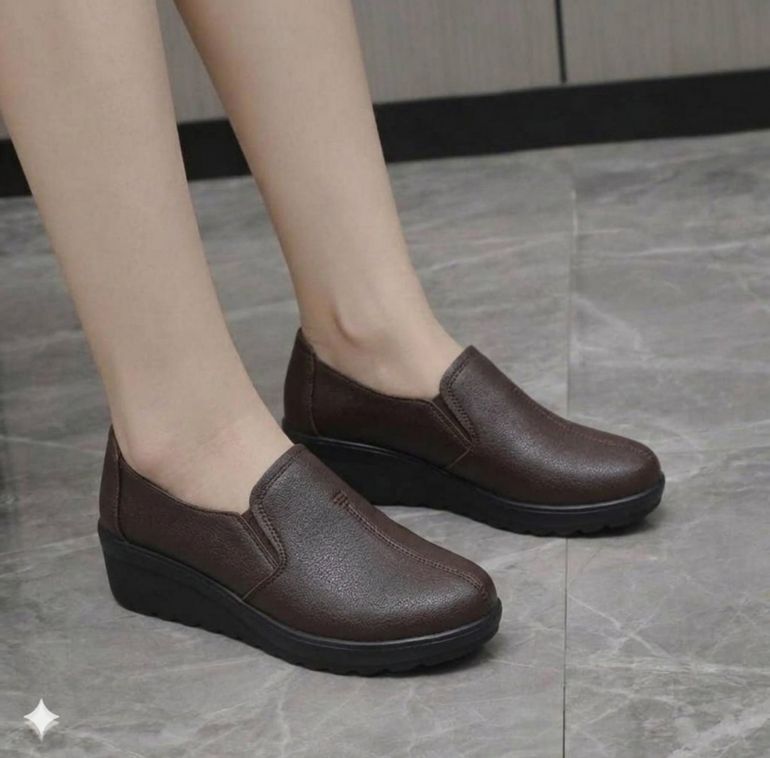 Fashion Elegant Deep Mouth Soft Leather Shoes Women Fall Spring 2026 Black Wedge Heels Pumps For Ladies Office Casual Work 1