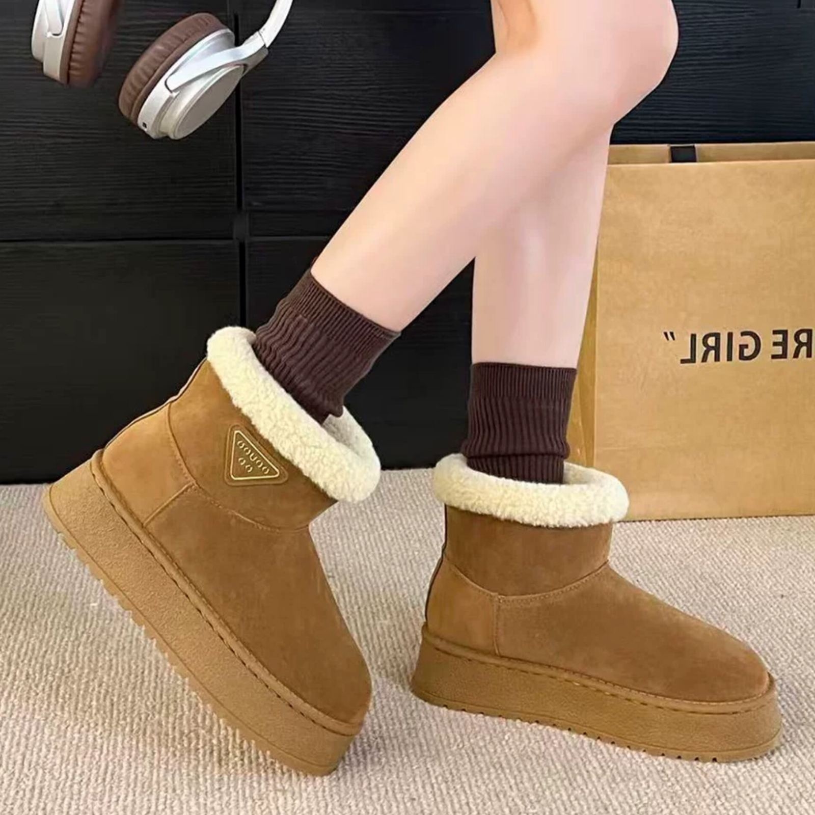 LuxeFrost Arctic Velvet – Premium Fur-Lined Suede Winter Boots for Women | Cozy, Stylish & Warm 1