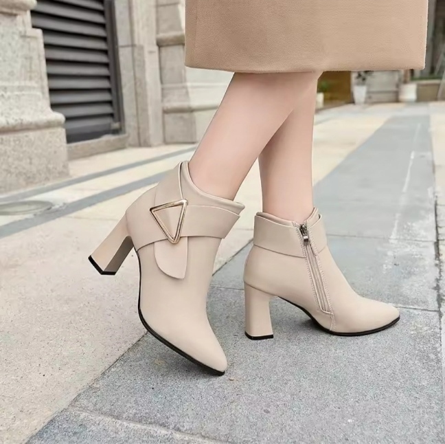 Luxurious Korean 2024 New Winter Genuine Leather Fashion High Heel Belt Buckle Casual Dress Office Elegant Ladies Boots 1