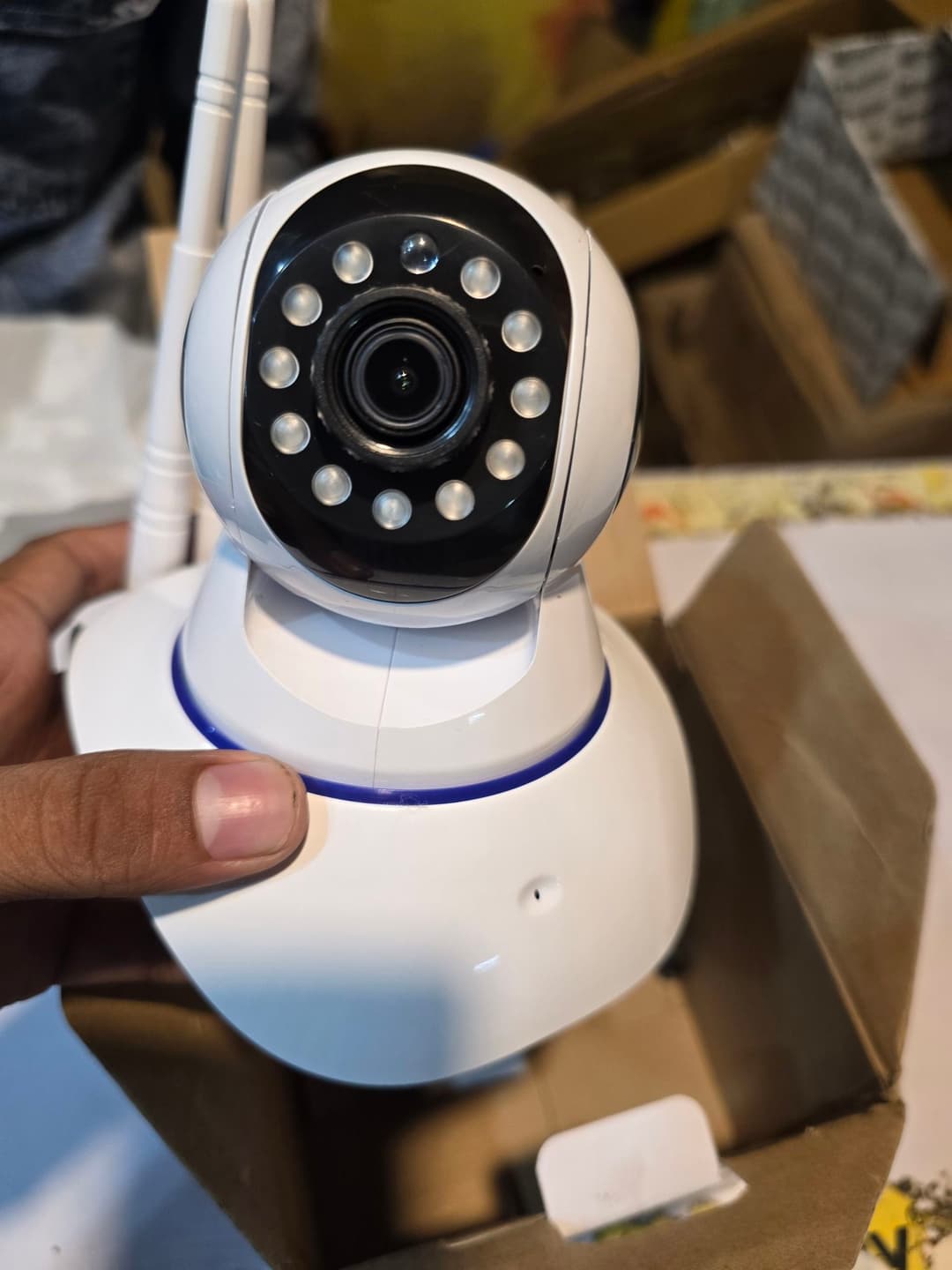 Double Antenna Auto- Rotating Night Vision Mobile HD CCTV Wifi Camera 720P Security Camera (NO GB, 1 Channel) 5