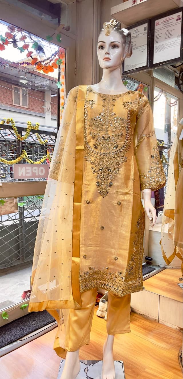 Jimmy Choo Kurti Sets For Women In Golden Color