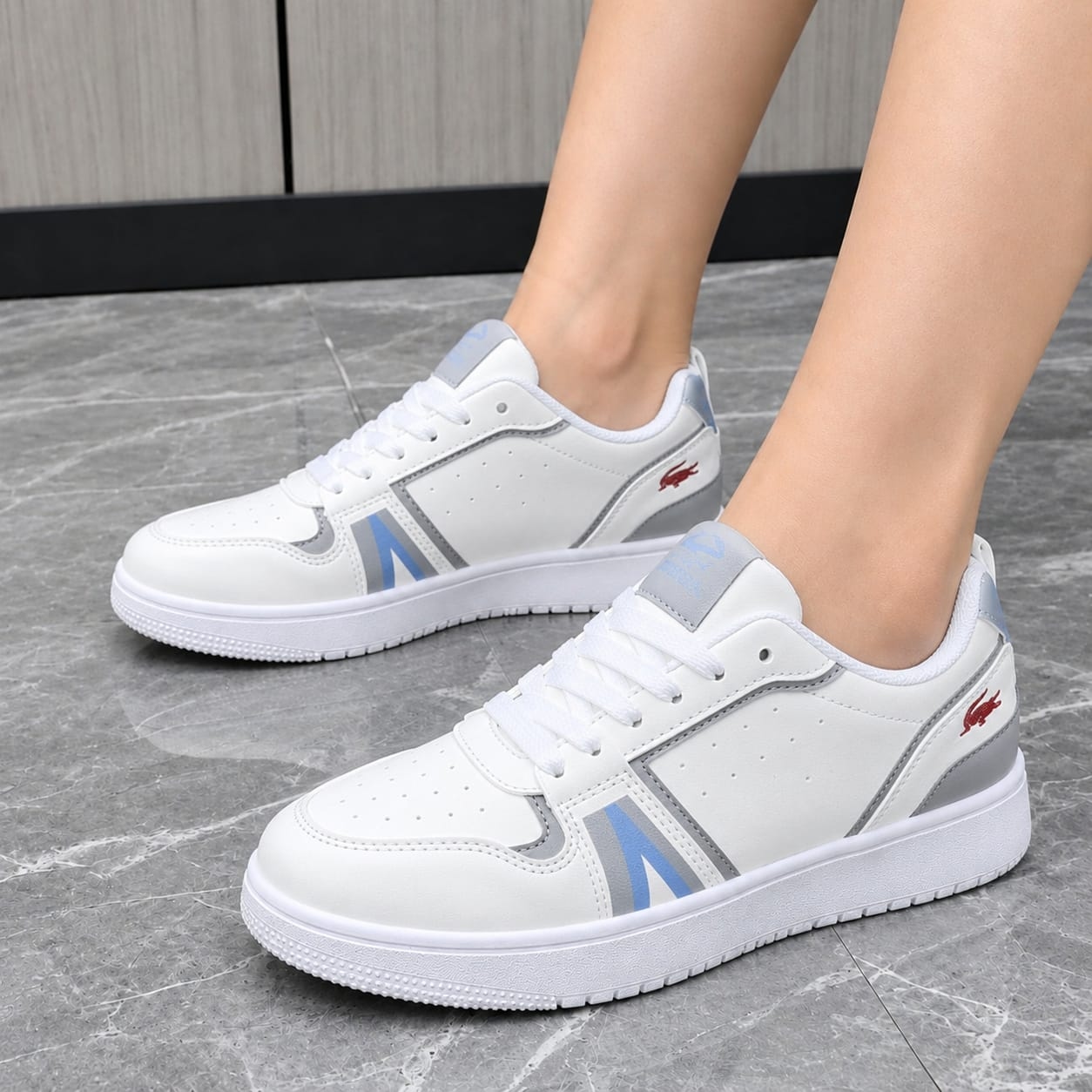 Premium Classic Low-Top Ladies Sneakers – Casual Style 1