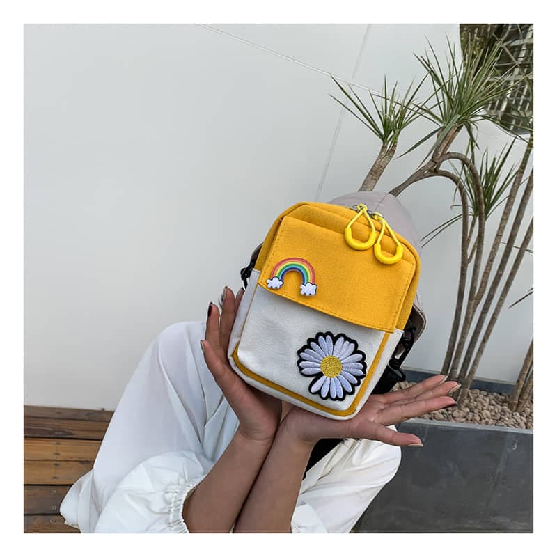 Canvas tote Bag 2020 New Small Daisy Canvas Bag Wild Shoulder Messenger Bag Fashion Student Small Bag Tide 8