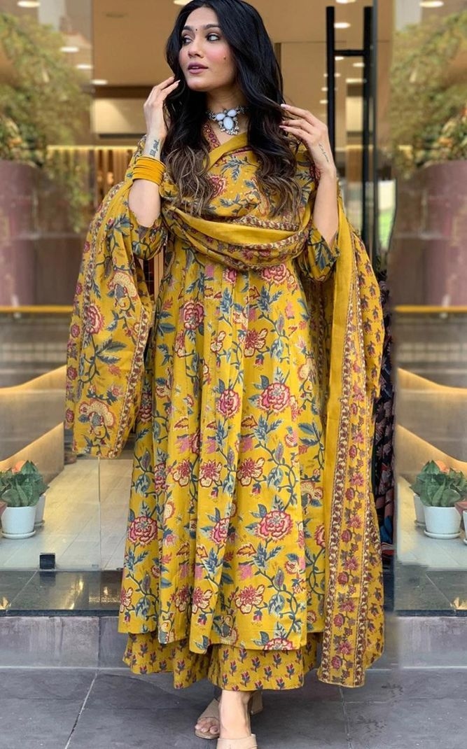 Printed Anarkali Kurta, Bottom & Dupatta Set 4