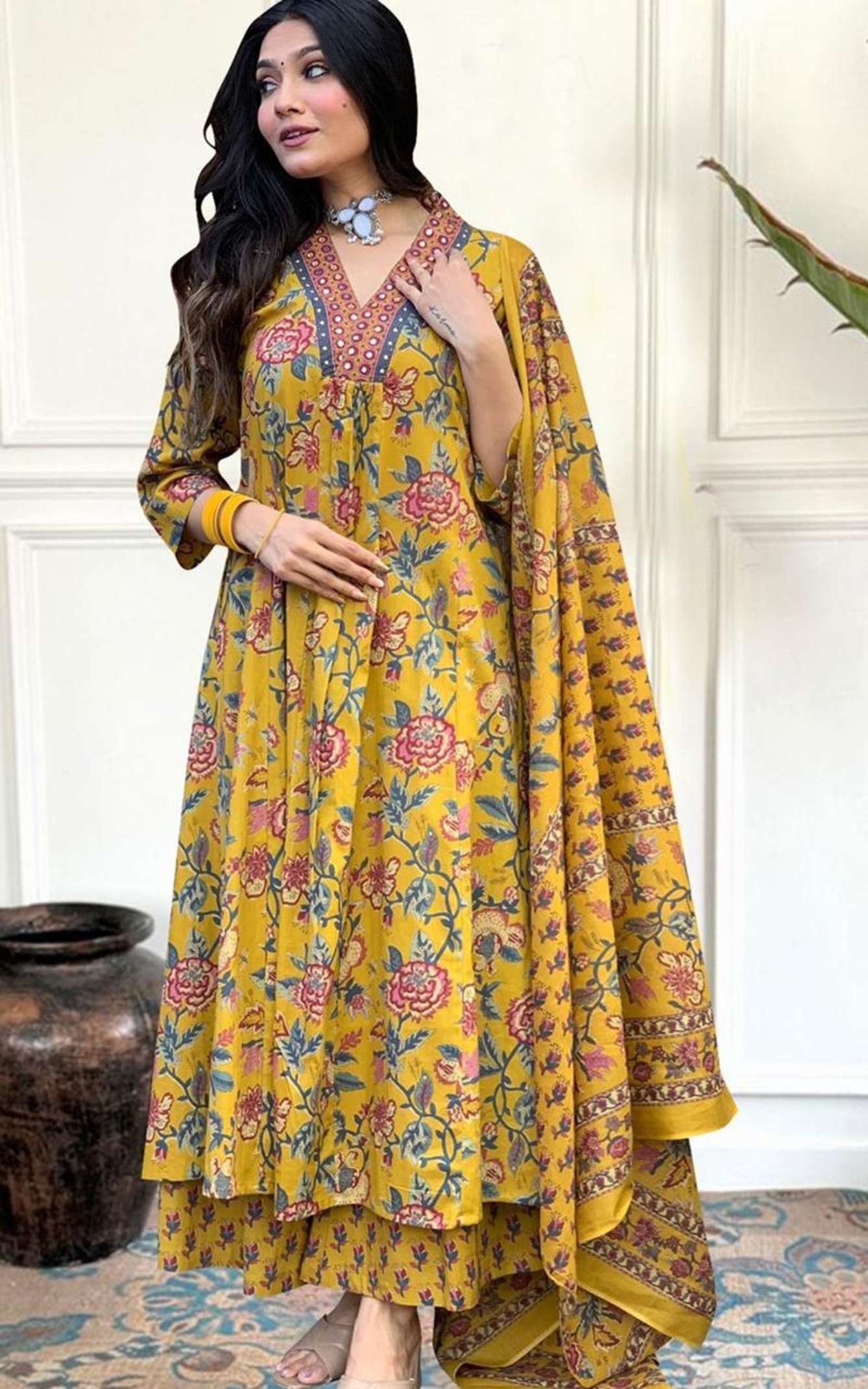 Printed Anarkali Kurta, Bottom & Dupatta Set 1